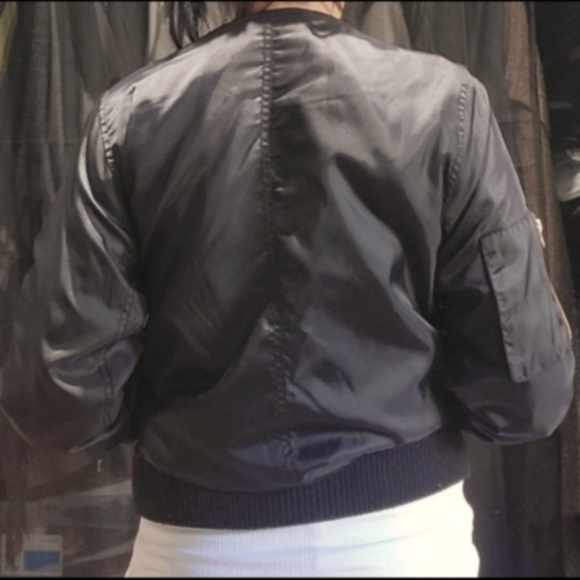 IRIS  Lightweight Black Bomber Jacket - Picture 3 of 5